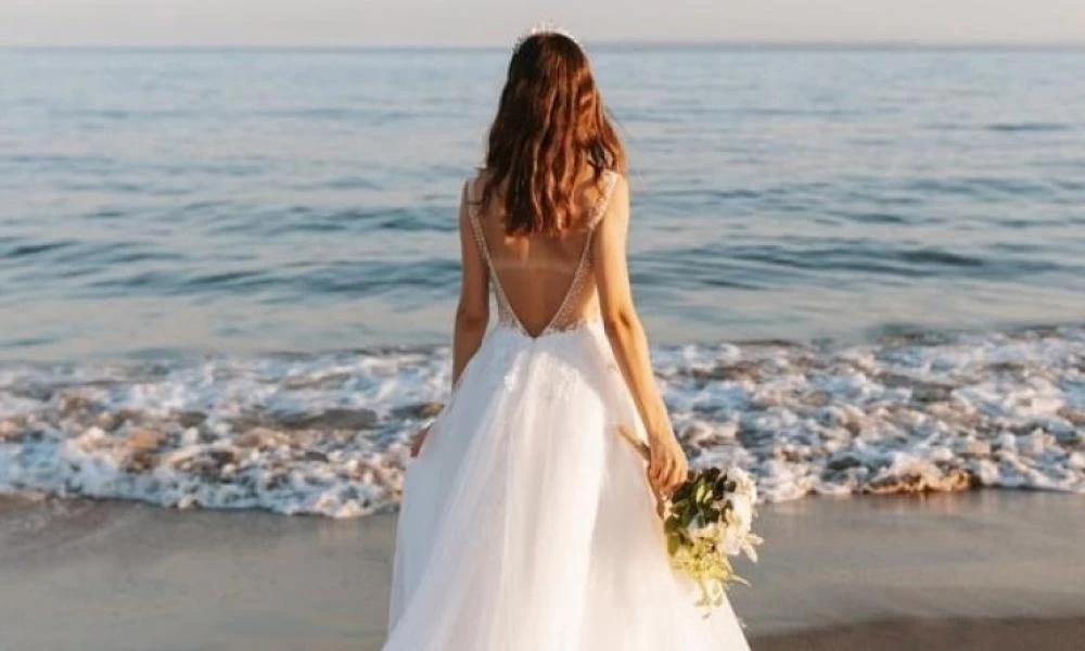 Πήρε δάνειο για το γάμο τους αλλά διαλύθηκε λόγω απιστίας- Τώρα πουλάει το δαχτυλίδι αρραβώνων της γιαγιάς του